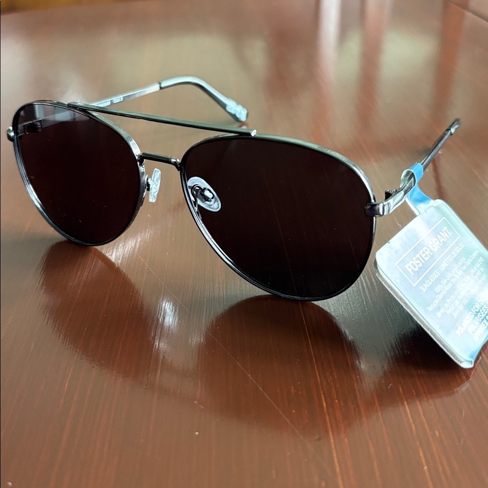Foster Grant Oliver Polarized,100% UVA-UVB protect,Aviator,mirror,gray metal